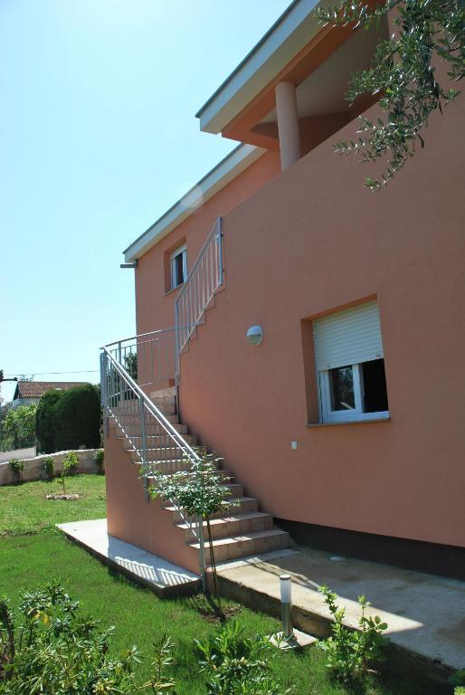 Apartments Luna Sukosan Luaran gambar